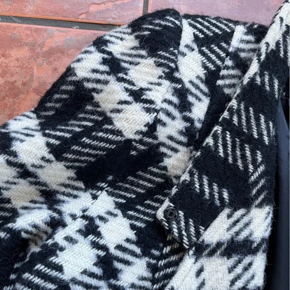 Vintage Black and White Wool Plaid Coat - Picture 3 of 12